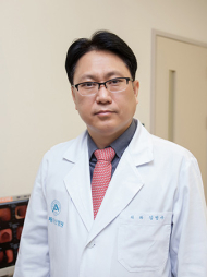 의사 김범수사진