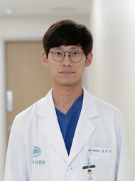 의사 김준성사진