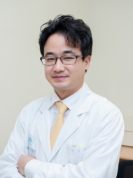 의사 김성한사진
