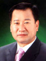 정치인 김지석사진