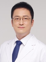 의사 김유석사진