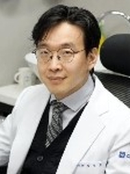 의사 김성준사진