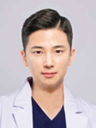 의사 김영민사진