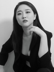 가수 김율사진