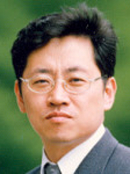 대학교수 김성준사진