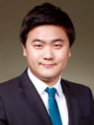 변호사 김종수사진