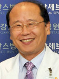의사 김형중사진