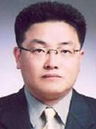 대학교수 김종석사진