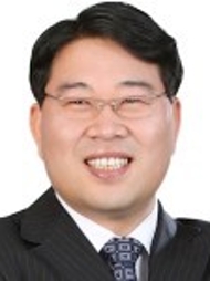정당인 김현석사진