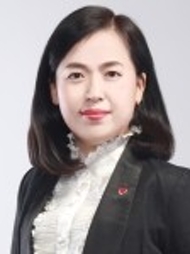 정당인 김유미사진