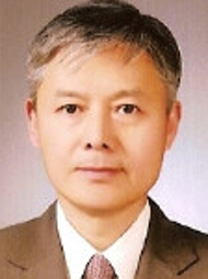 대학교수 김우현사진
