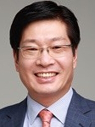 대학교수 김성중사진
