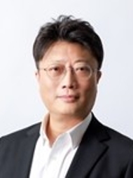 대학교수 김성수사진