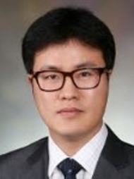 대학교수 김태일사진