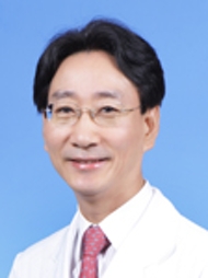 의사 김현식사진