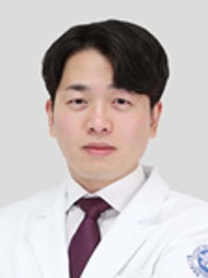 의사 김도영사진