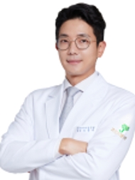 의사 김동욱사진