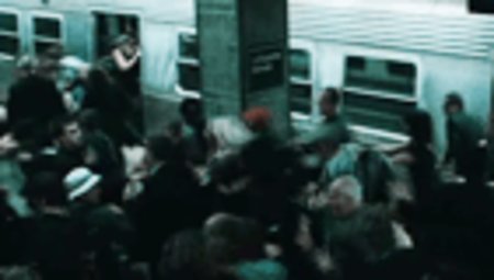<노잉> 지하철 재난 영상