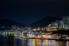 여수관광문화 > 이용안내 > 사진갤러리 > 의 여수밤바다 야경  게시물 상세보기