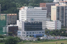 남산에서 바라 본 동강병원 [울산사진DB] 남산에서 바라 본 동강병원