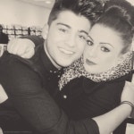 외방커뮤니티 > 헐리우드 > 요즘 서양 소녀들을 사로잡고 있는 셰어 로이드냔 有