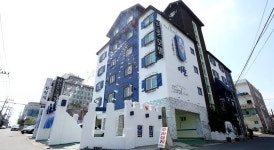 Tirol Motel 가격, 사진, 리뷰, 주소입니다. 대한민국 찾기 및 대한민국 에 호스텔 및 호텔 예약. 저렴 한 숙박 시설, 이코노미 클래스, 럭셔리... 