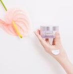 솔롱고아쿠아오이화이트닝크림