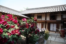 한국고문서자료관 ::: 삶의 공간과 유물유적