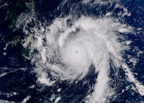 Super Typhoon Bopha Rips Through the Philippines Leaving Hundreds Dead and Thousands Displaced Typhoon Bopha – Inhabitat... 