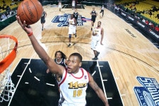 랩터스 선수 소개(4): 소니 윔즈 - NBA매니아