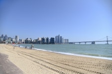 별별여행 > 광안리해수욕장 | 별별시장&별별여행 ┃ 여행문화의 새로운 트렌드를 만들다 별별여행 > 광안리해수욕장