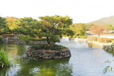 별별여행 > 김해수로왕릉 | 별별시장&별별여행 ┃ 여행문화의 새로운 트렌드를 만들다 별별여행 > 김해수로왕릉