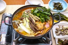별별여행 추천스토어 > 청송송어장횟집 | 별별시장&별별여행 ┃ 여행문화의 새로운 트렌드를 만들다 별별시장&별별여행 ┃ 여행문화의 새로운... 