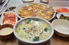 전국별별시장 스토어 > 대부도 북동삼거리손칼국수 | 별별시장&별별여행 ┃ 여행문화의 새로운 트렌드를 만들다 전국별별시장 스토어 > 대부도... 