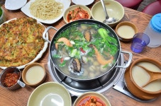 전국별별시장 스토어 > 우리밀칼국수 | 별별시장&별별여행 ┃ 여행문화의 새로운 트렌드를 만들다 전국별별시장 스토어 > 우리밀칼국수