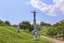 별별여행 > 생초국제조각공원 | 별별시장&별별여행 ┃ 여행문화의 새로운 트렌드를 만들다 별별여행 > 생초국제조각공원