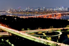 별별여행 > 응봉산암벽등반공원 | 별별시장&별별여행 ┃ 여행문화의 새로운 트렌드를 만들다 별별여행 > 응봉산암벽등반공원