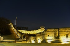 별별여행 > 수원화성성곽길(야경) | 별별시장&별별여행 ┃ 여행문화의 새로운 트렌드를 만들다 별별여행 > 수원화성성곽길(야경)