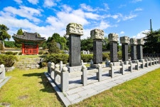 별별여행 > 포은정몽주선생묘 | 별별시장&별별여행 ┃ 여행문화의 새로운 트렌드를 만들다 별별여행 > 포은정몽주선생묘