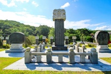 별별여행 > 포은정몽주선생묘 | 별별시장&별별여행 ┃ 여행문화의 새로운 트렌드를 만들다 별별여행 > 포은정몽주선생묘