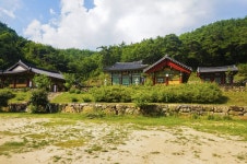 별별여행 > 용담사 | 별별시장&별별여행 ┃ 여행문화의 새로운 트렌드를 만들다 별별여행 > 용담사