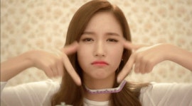 클리앙 > 모두의공원 > (gif) 트와이스 TT 티저 - 미나,지효,사나 