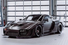 The Porsche 935 Looks Stunning In Bare Carbon Fiber | CarBuzz The Porsche 935 Looks Stunning In Bare Carbon Fiber