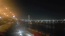 [펌]한강 시원하네요.. ㅋㅋㅋ gif > 유머게시판 | 딜바다닷컴 딜바다::[펌]한강 시원하네요.. ㅋㅋㅋ gif > 유머게시판