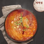 새벽집 청담동 통 돼지고기 김치찜 700g x 3팩 | 홈쇼핑모아 [CJ온스타일+] 새벽집 청담동 통 돼지고기 김치찜 700g x 3팩