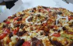 뽐뿌:배달음식포럼 - 뽕뜨락 새로나온 모모스테키 피자