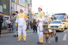 [펌] 언론이 감춘 성화봉송 - 뽐뿌:자유게시판 [펌] 언론이 감춘 성화봉송