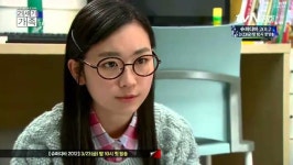 뽐뿌:자유게시판 - 안경선배 옛날 사진 김슬기 같네요
