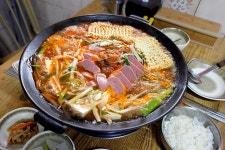 뽐뿌:자유게시판 - 의정부 부대찌개 VS 송탄 부대찌개