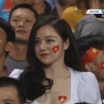 화제의 아시안 게임 축구 베트남 응원녀.gif - 뽐뿌:자유게시판 화제의 아시안 게임 축구 베트남 응원녀.gif
